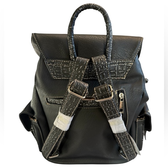 NWT CONCEALED CARRY EMBROIDERED SUGARSKULL BACKPACK IN BLACK VEGAN LEATHER - Picture 2 of 11